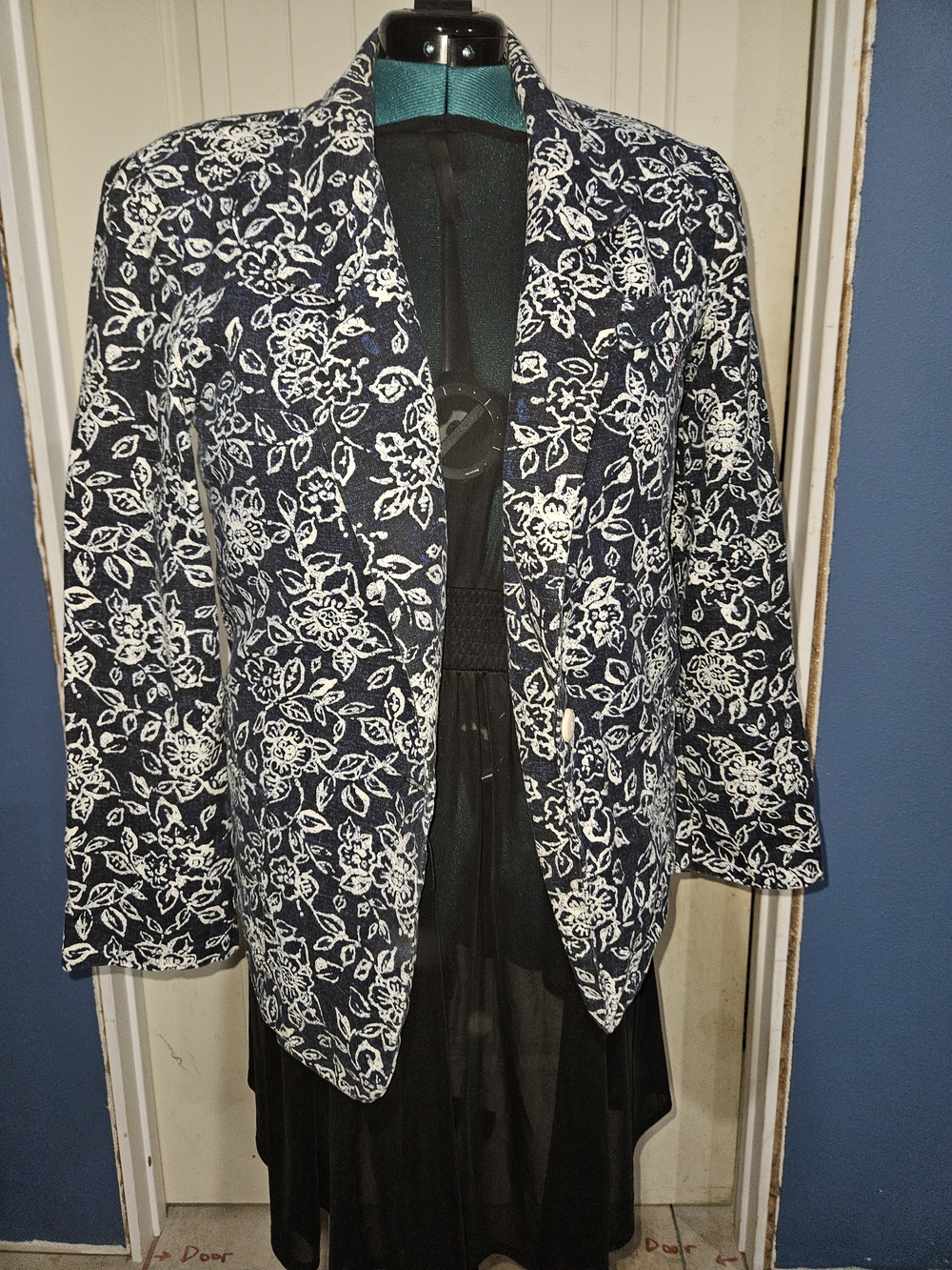 San Moire Navy and White Floral Blazer